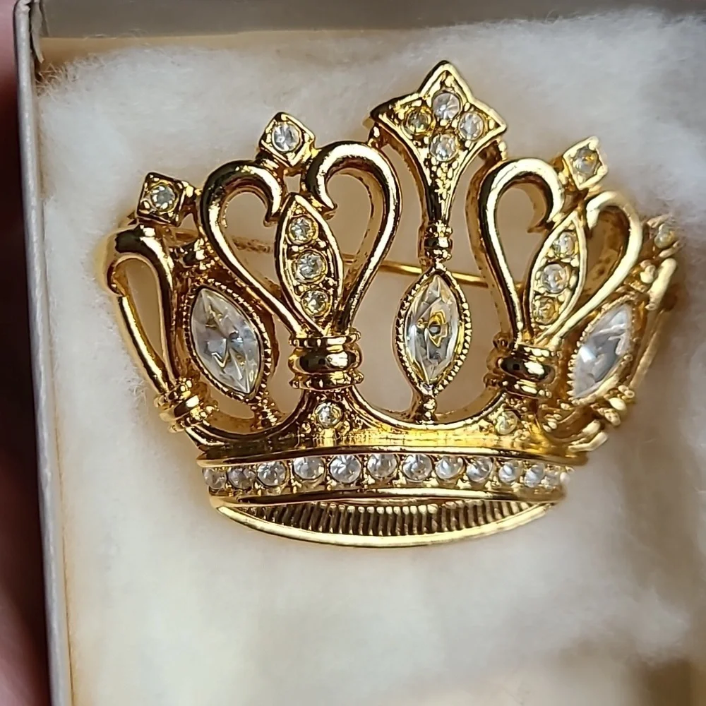 Kenneth Jay Lane For Avon Crown Brooch